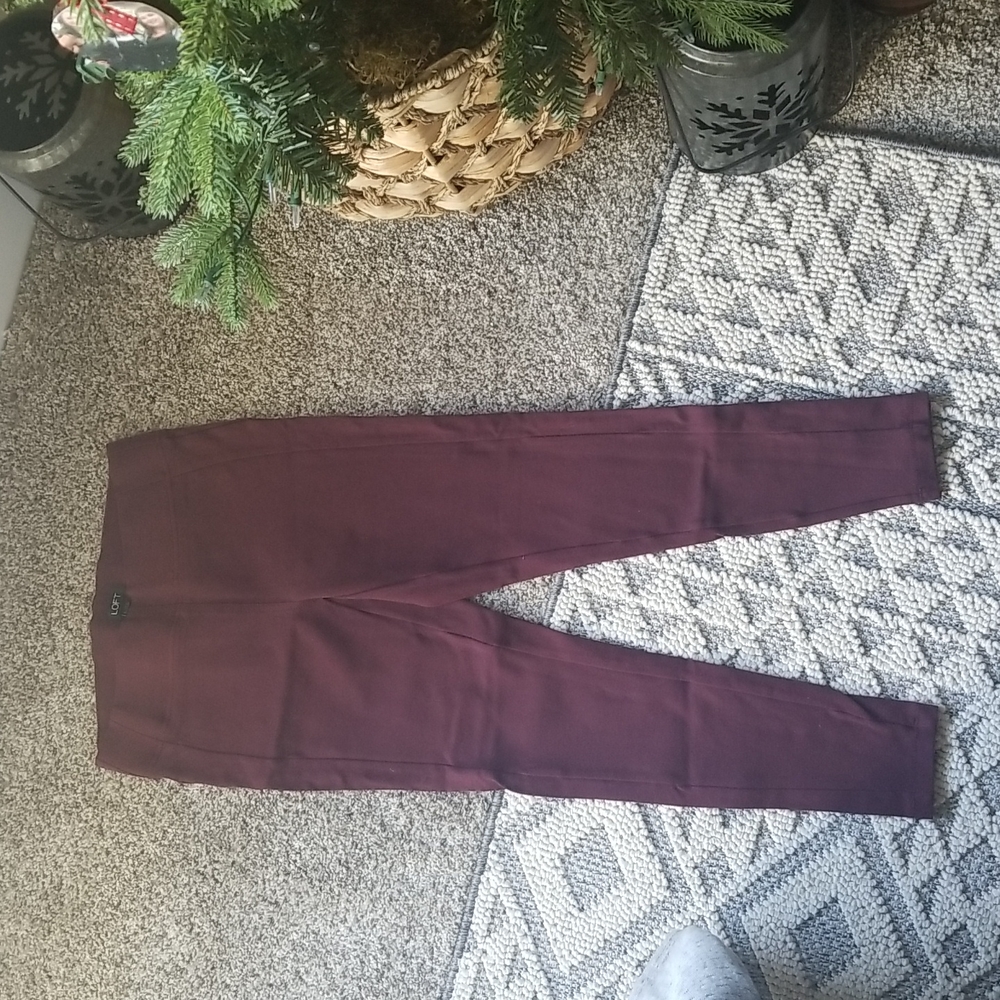 Maroon leggings